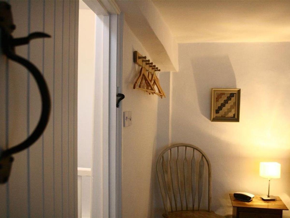 Butlers Cottage バーフォード エクステリア 写真
